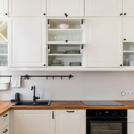 Апартаменти Feels Like Home 3Br Old Riga 5 Min Sleeps 8 *