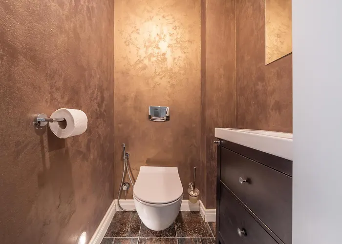 Families & Groups - 3 Bedrooms - 8 Guests