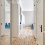 Feels Like Home 3Br Old Riga 5 Min Sleeps 8 Apartament